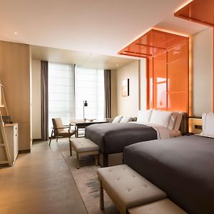 Two Queen Skyline Tianfu Square View Room